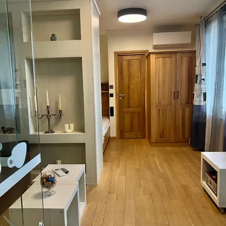 Apartament V A Z A T A Ruse